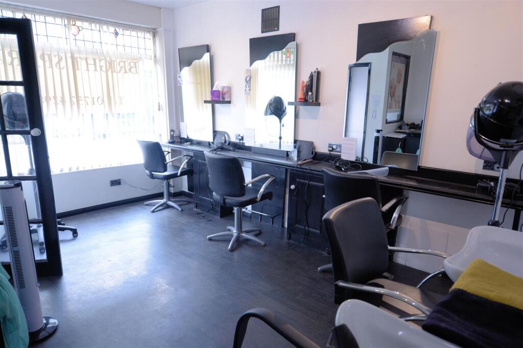 Salon 3.jpg