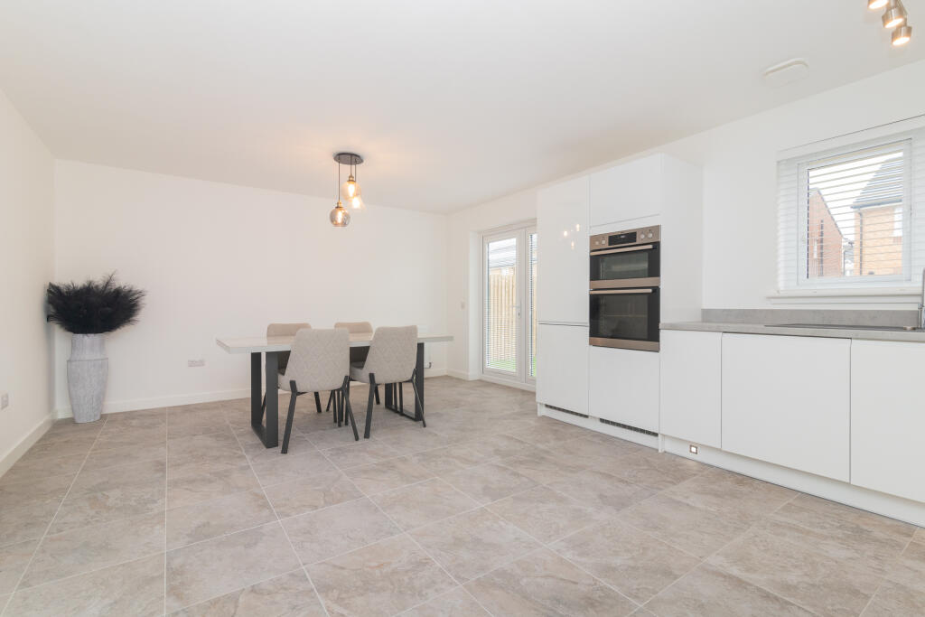 10 Brailsford drive paisley PA2 7GG L-12