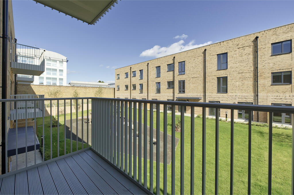 flat 7 iris hse-4...