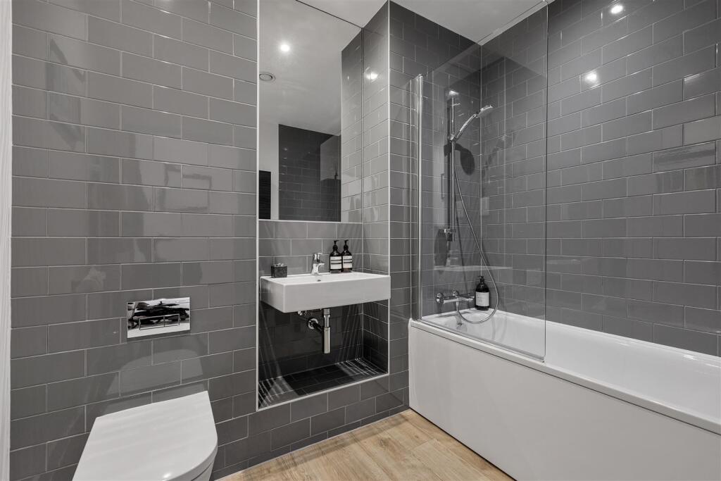South Grove, E17
