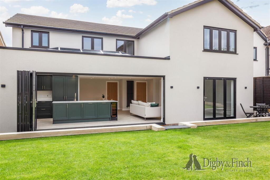 19 Stirling Road, Stamford, PE9 2XF-13watermarked.