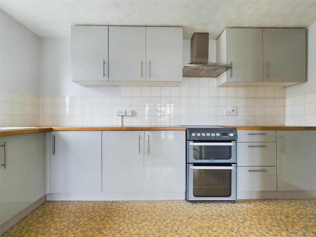 6 Jenkins Court Kitchen