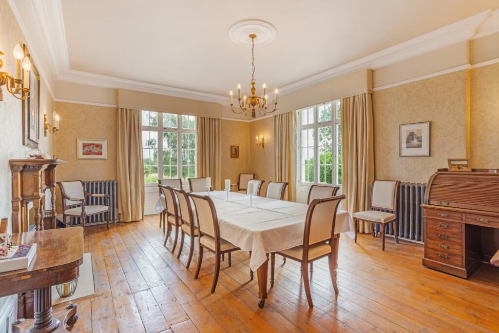 Glebe House 30178...