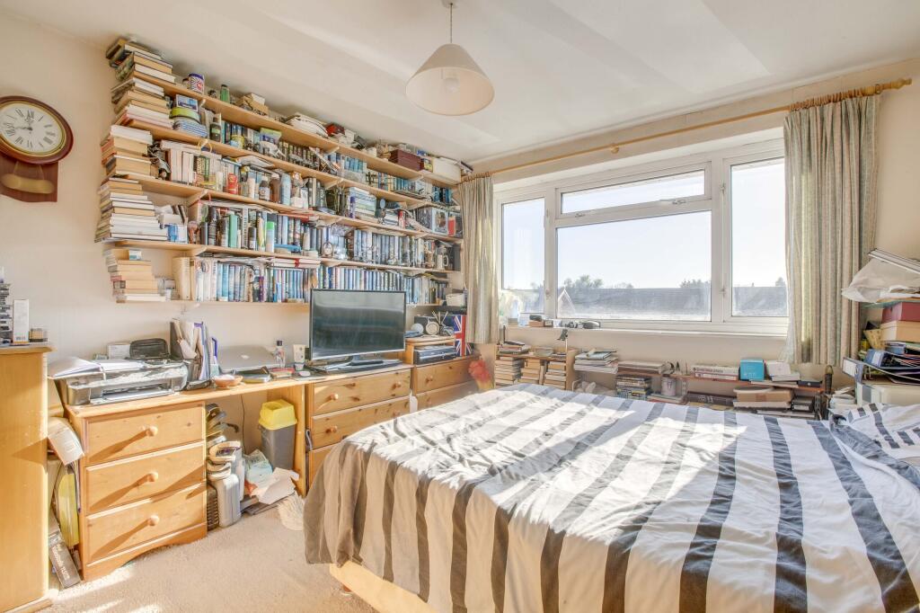 39 Lexington Ave, Maidenhead, SL6 4HL (LOW RES)-4