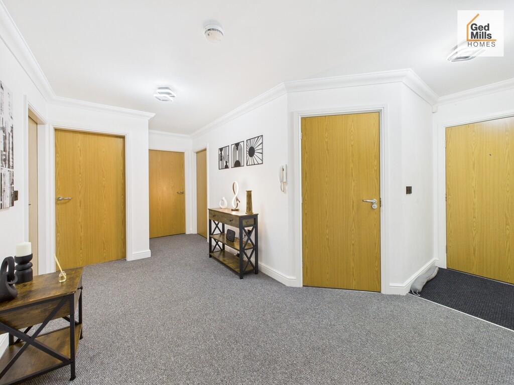 CAM04261G0-PR0111...