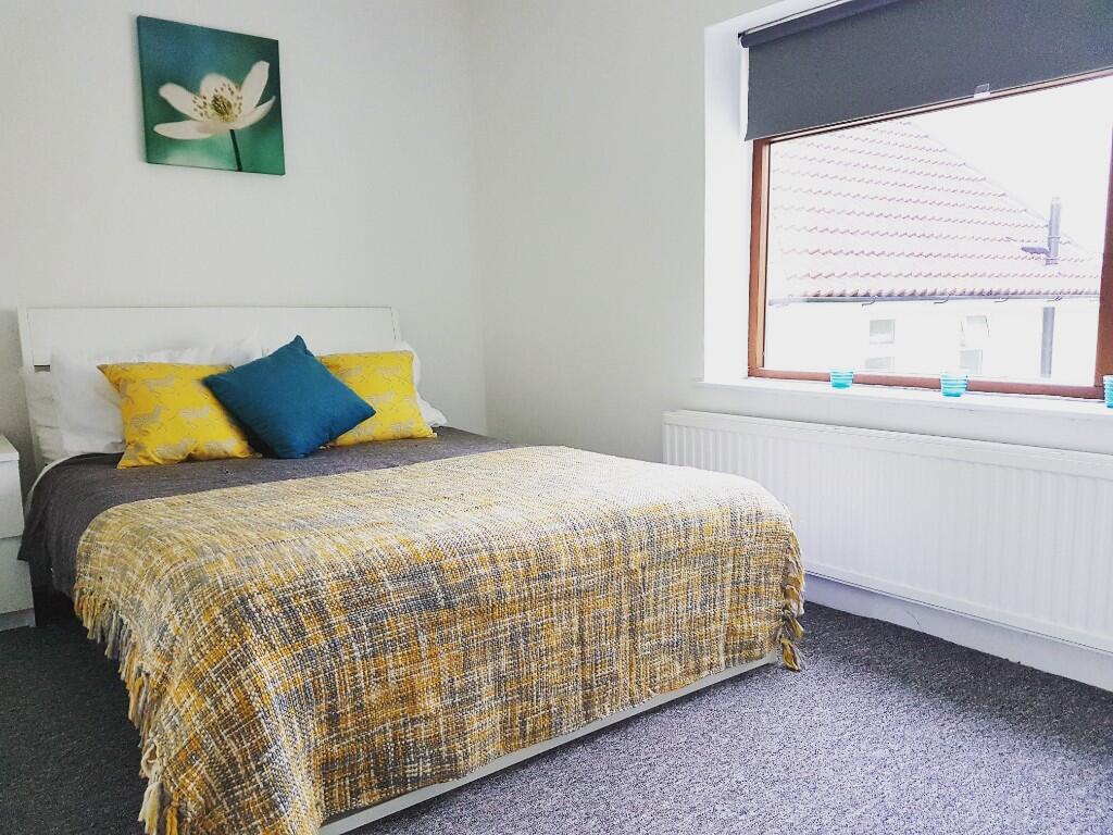 Room 2 @ £750pcm