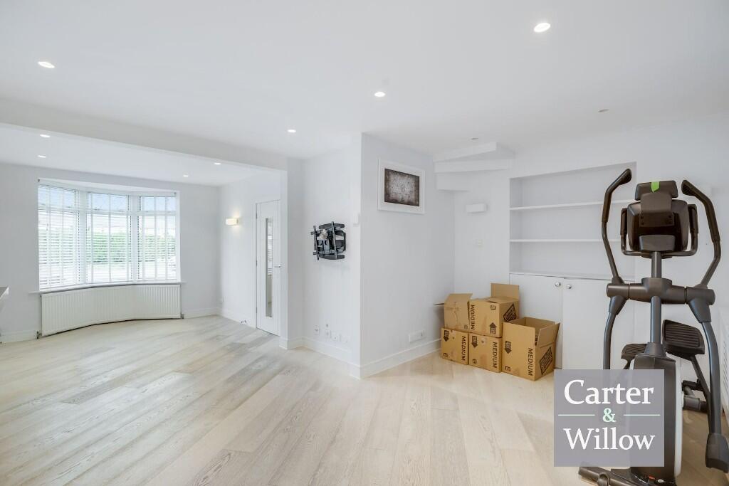 Kitchen / dining roo