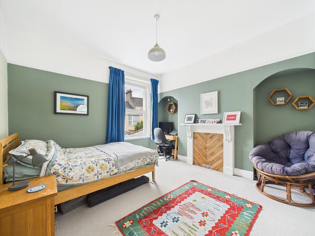 CAM02089G0-PR0541...