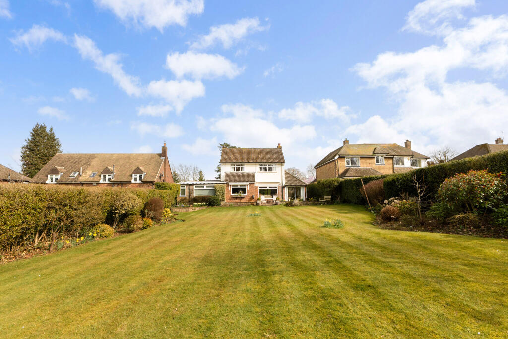 Rear Exterior / Garden