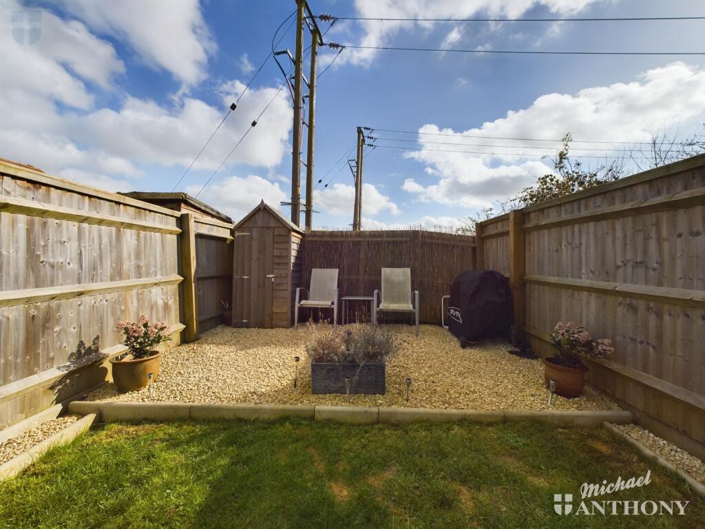 CAM03218G0-PR0139-STILL009