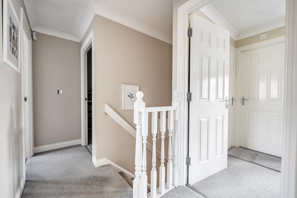 1393839-6-694943f...