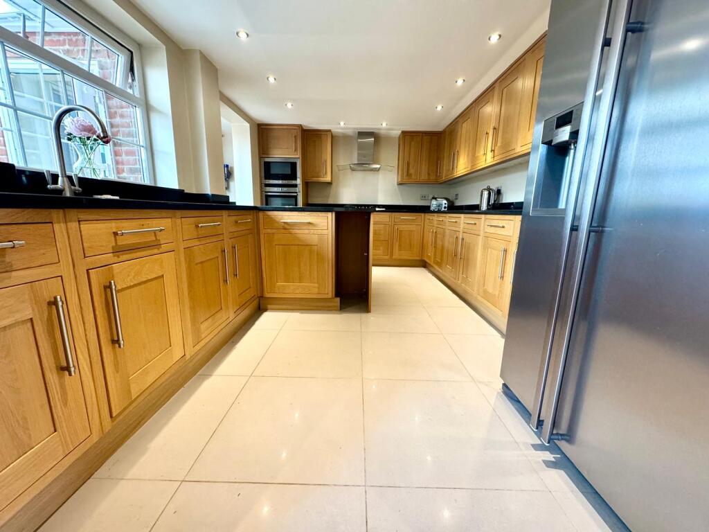 Kitchen 1