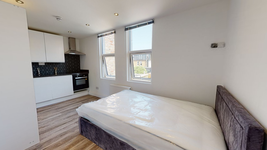 STUDIO/SUITE ONE