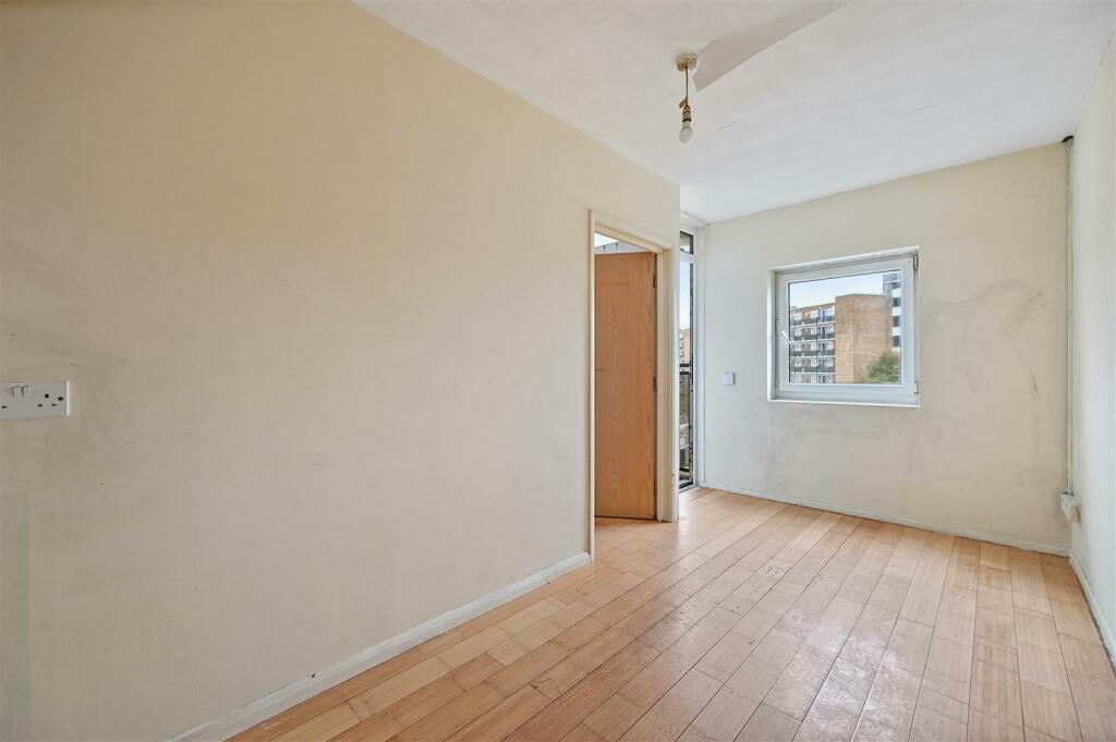 Flat 48 Warnham House, Upper Tulse Hill, Brixton, London, SW2 2SA
