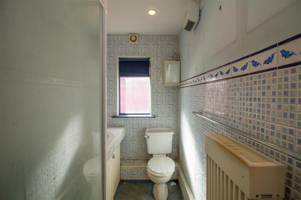 Bathroom_edited.jpg