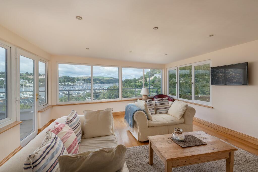 2 Elm Cottages, Brixham Road, Kingswear, Living Area