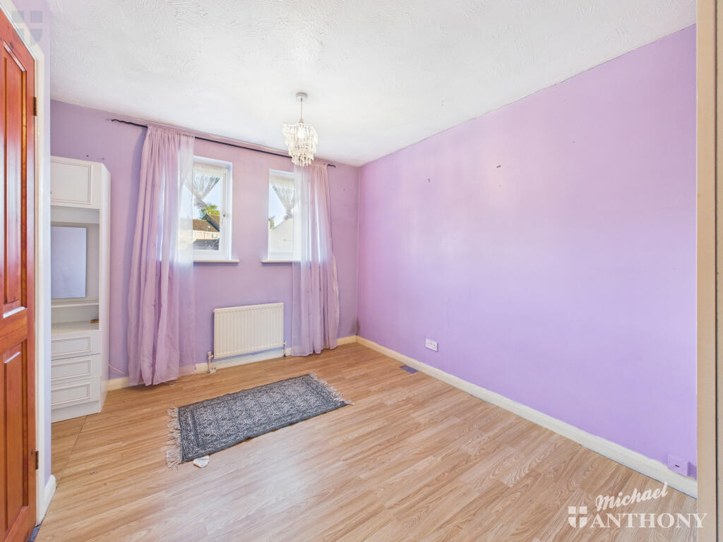 CAM03852G0-PR0424-STILL003