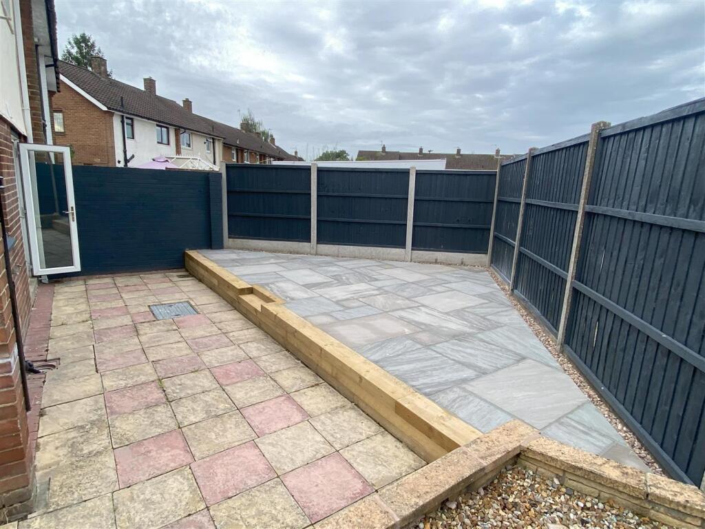 39FR-garden.jpg