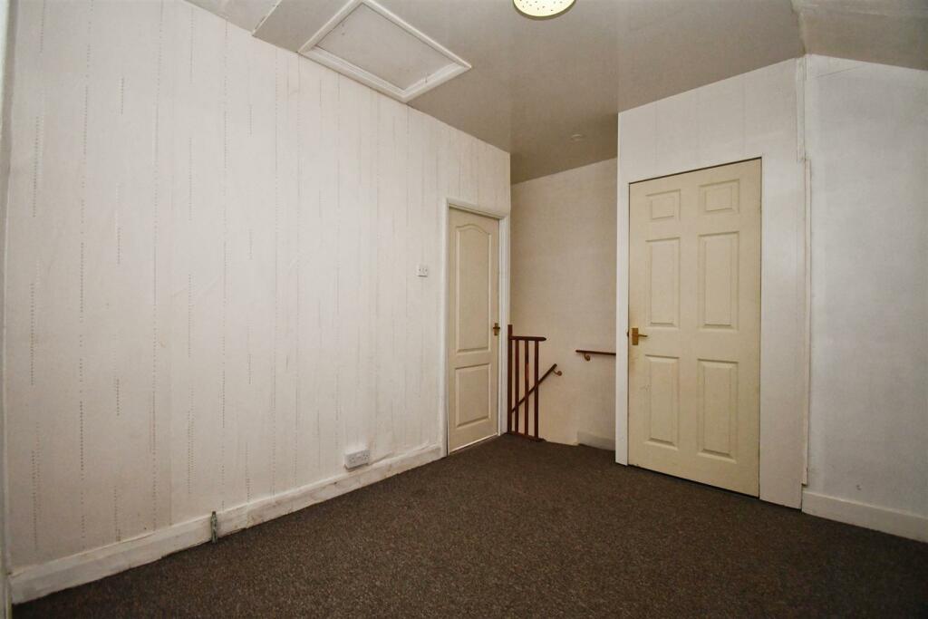 Landing / lobby area  / dressing area