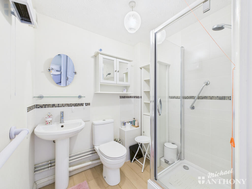 CAM03218G0-PR0835-STILL002