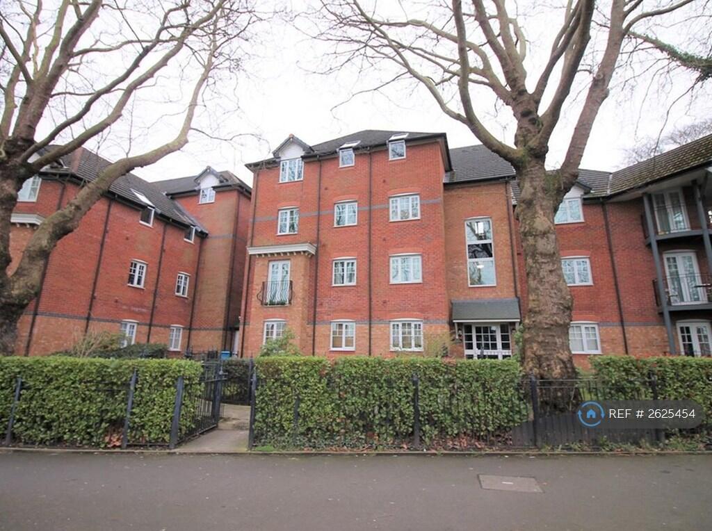 Building &amp; Entrance