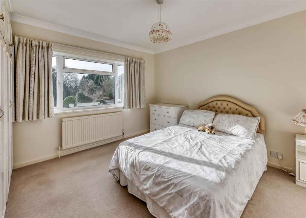 Robinswood-bed3.jpg
