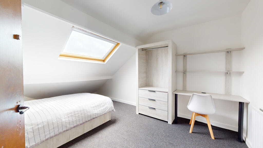 Room 4
