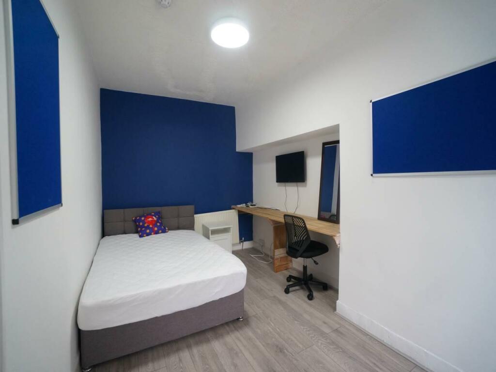 Bedroom 4.JPG