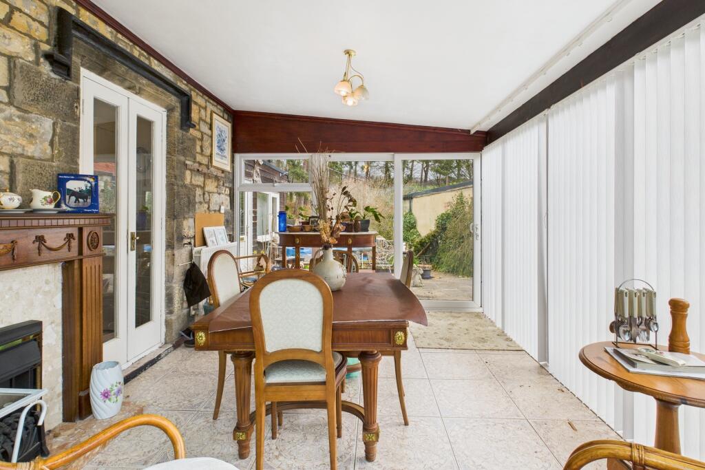 CAM04201G0-PR0068-STILL009