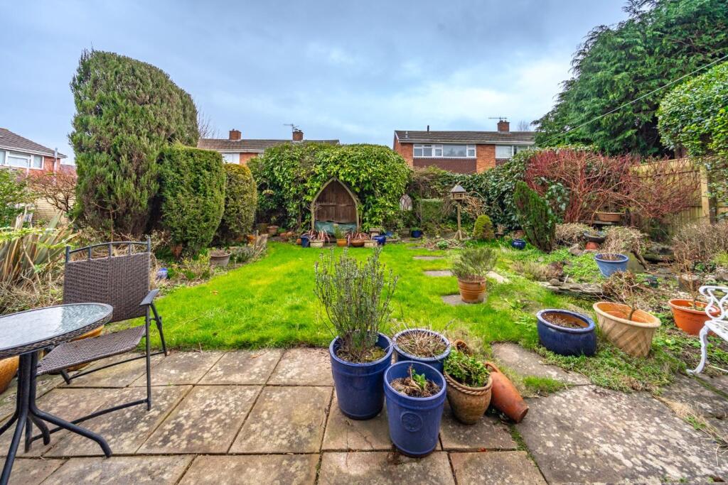 16 Waverley Road, Backwell, BS48 3LP EXTERIOR -11.