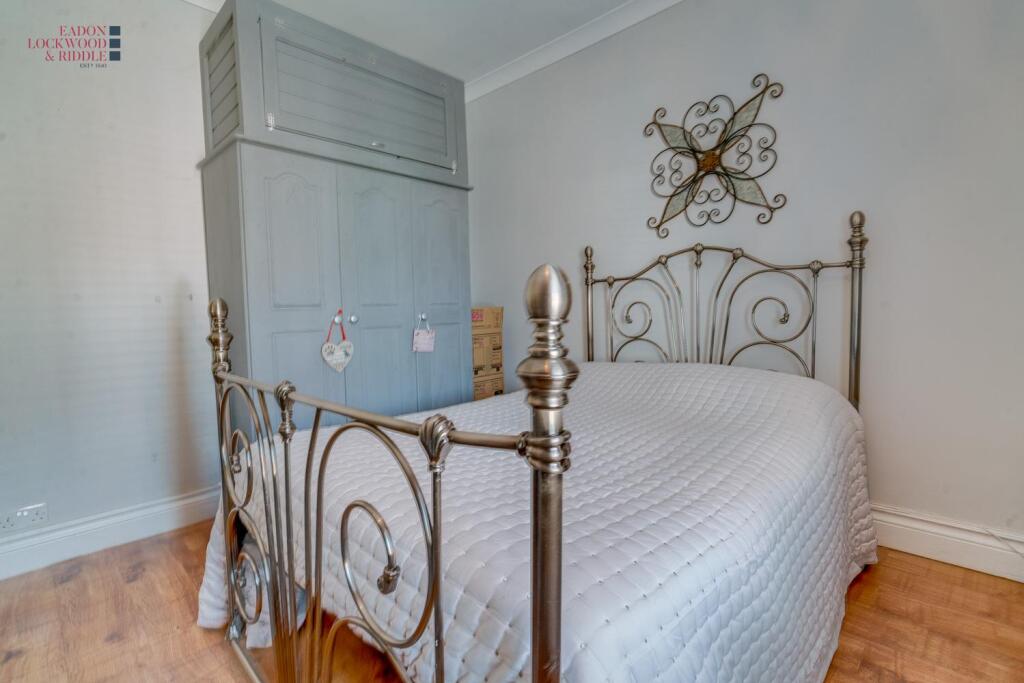 Bedroom 1.2.jpg