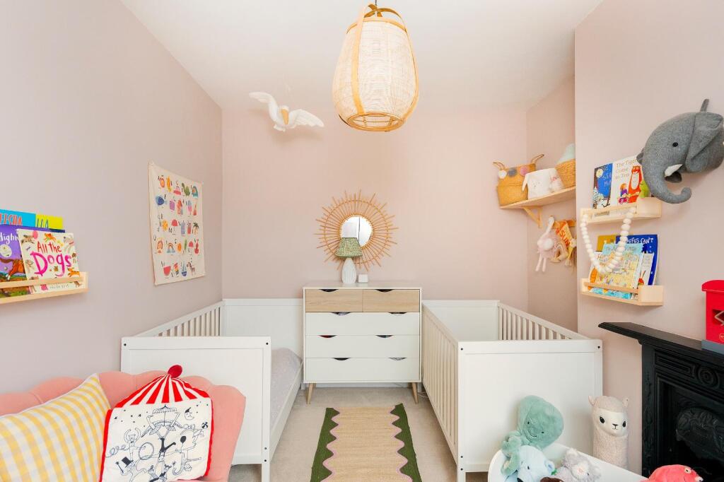 0C2RBN - Bedroom B.jpg