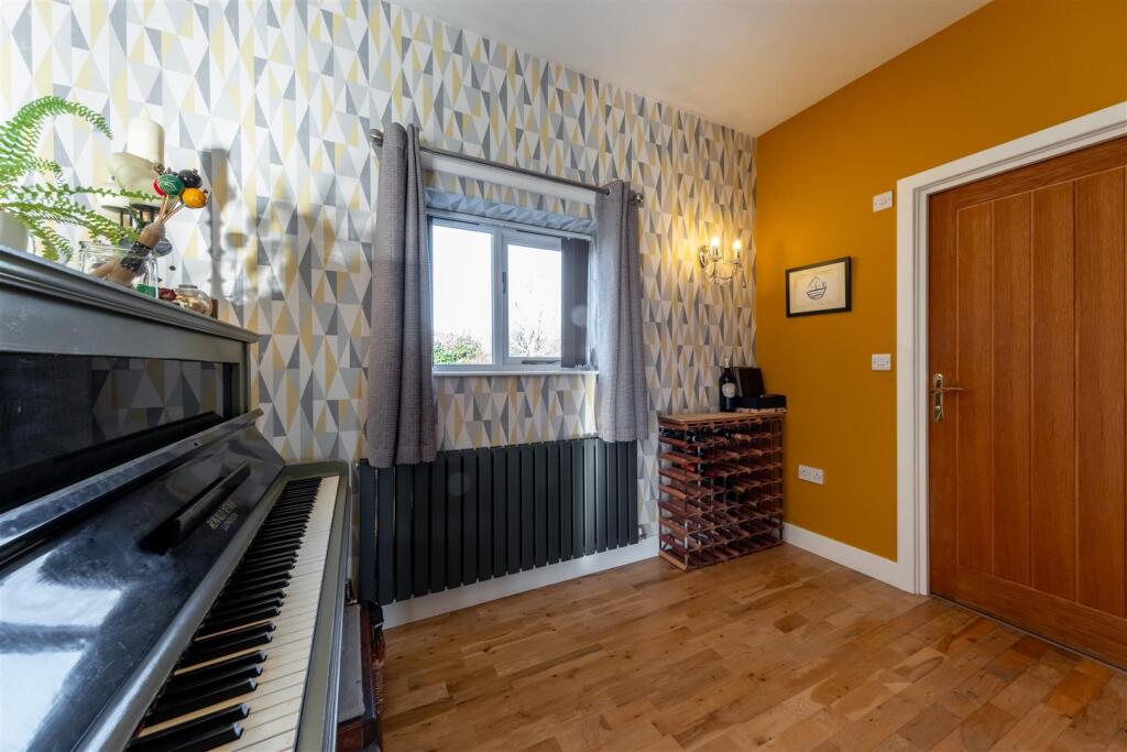 4 Marsh Lane-015.jpg