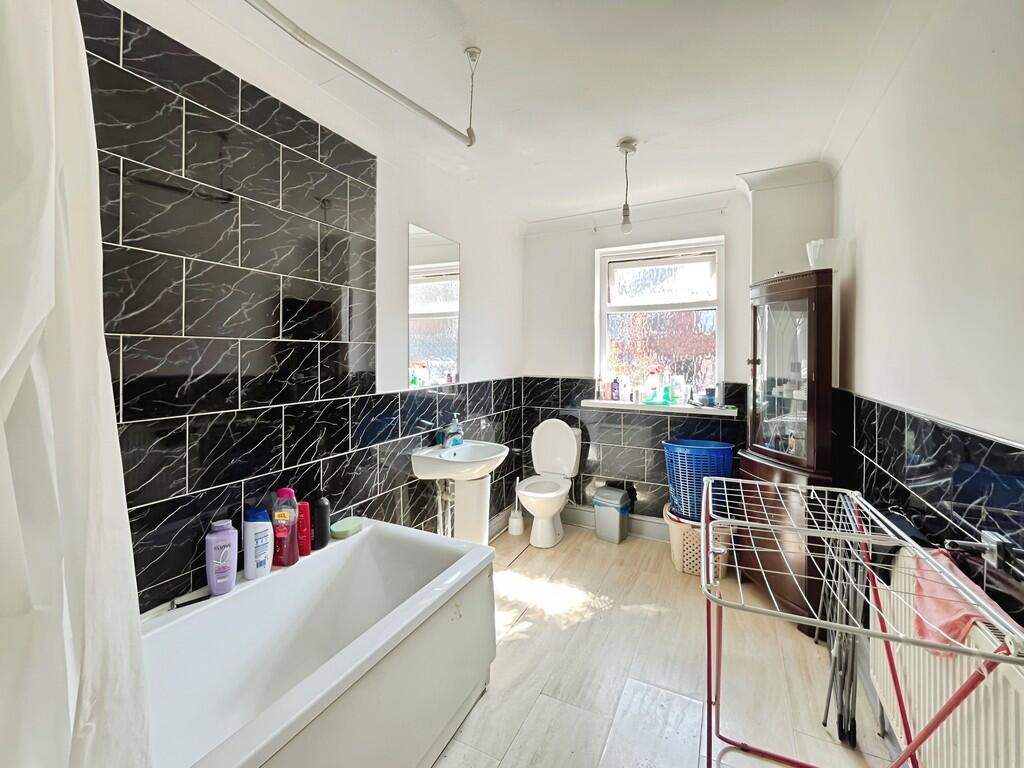 bc248ce9-WhatsApp...