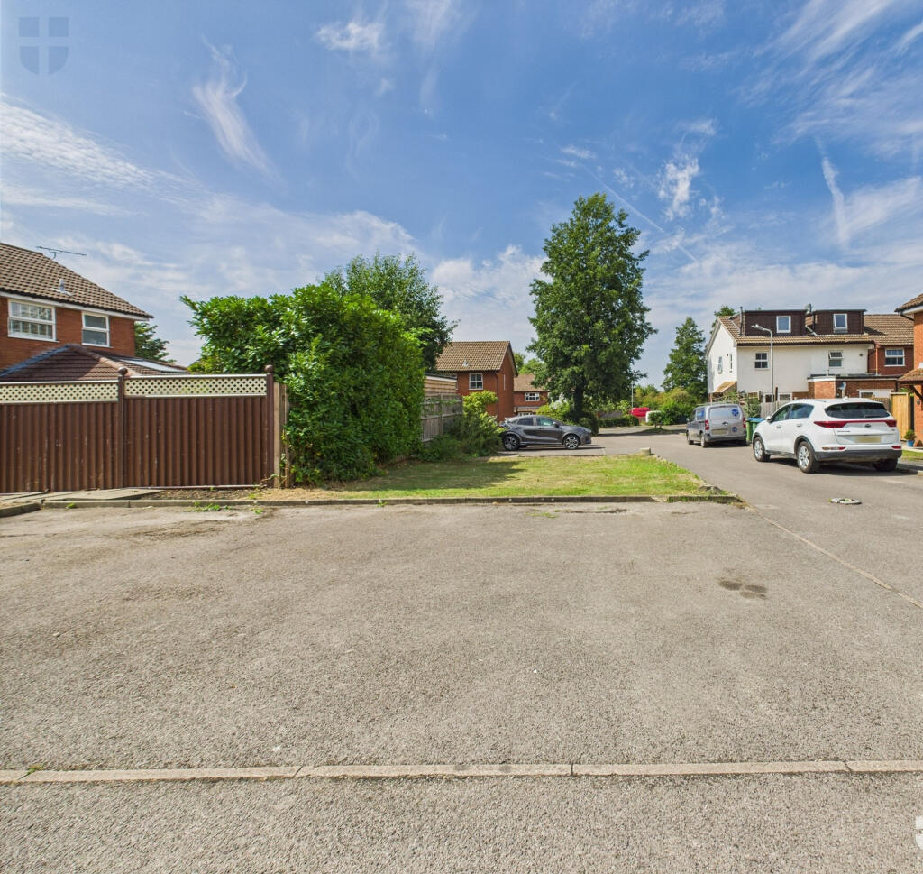 CAM03852G0-PR0383-STILL016