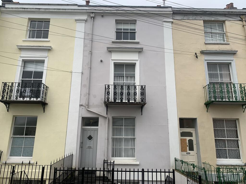 7 Oakfield Place Fro