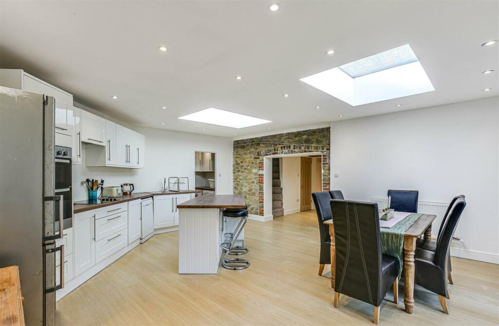Dining Kitchen.jpg