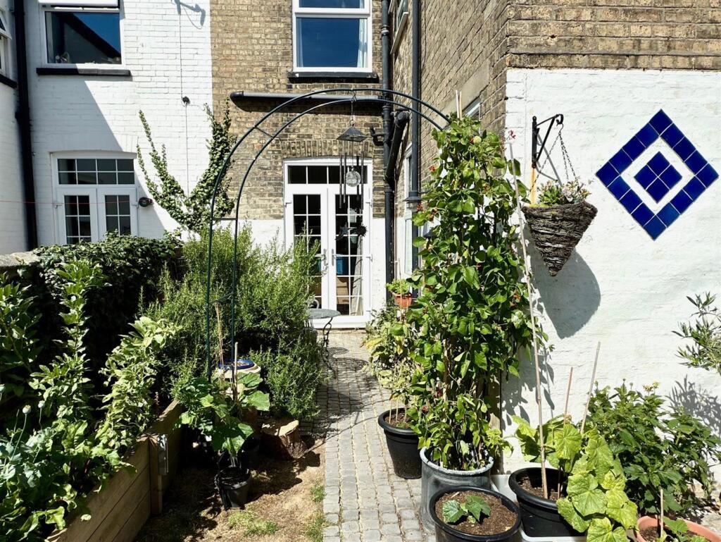 SIDE GARDEN.jpg