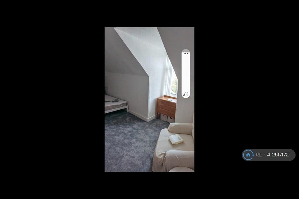 Loft Room Back 