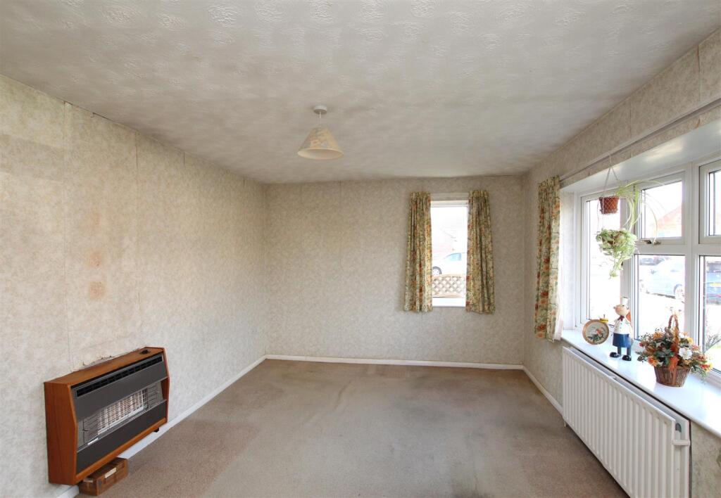 Living Room.JPG