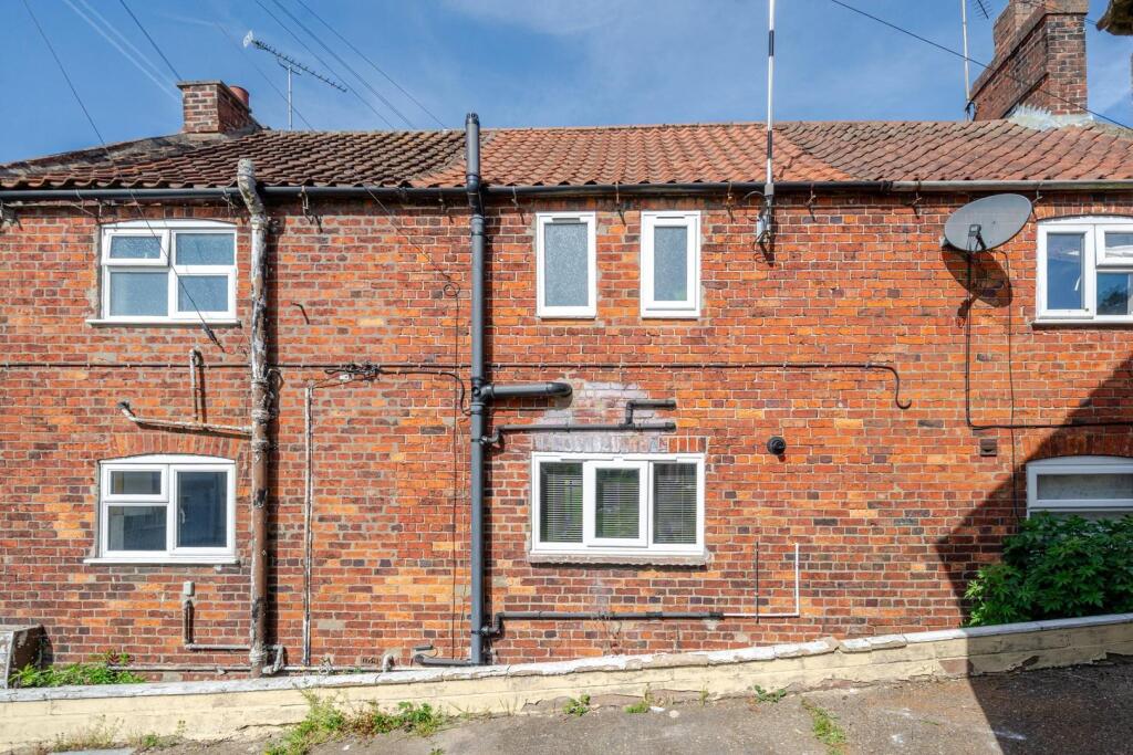 REAR OF PROPERTY.JPG