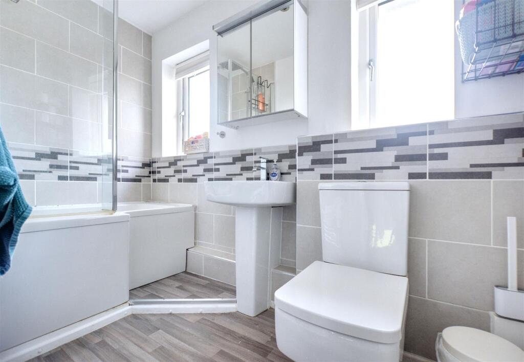 Bathroom.jpeg