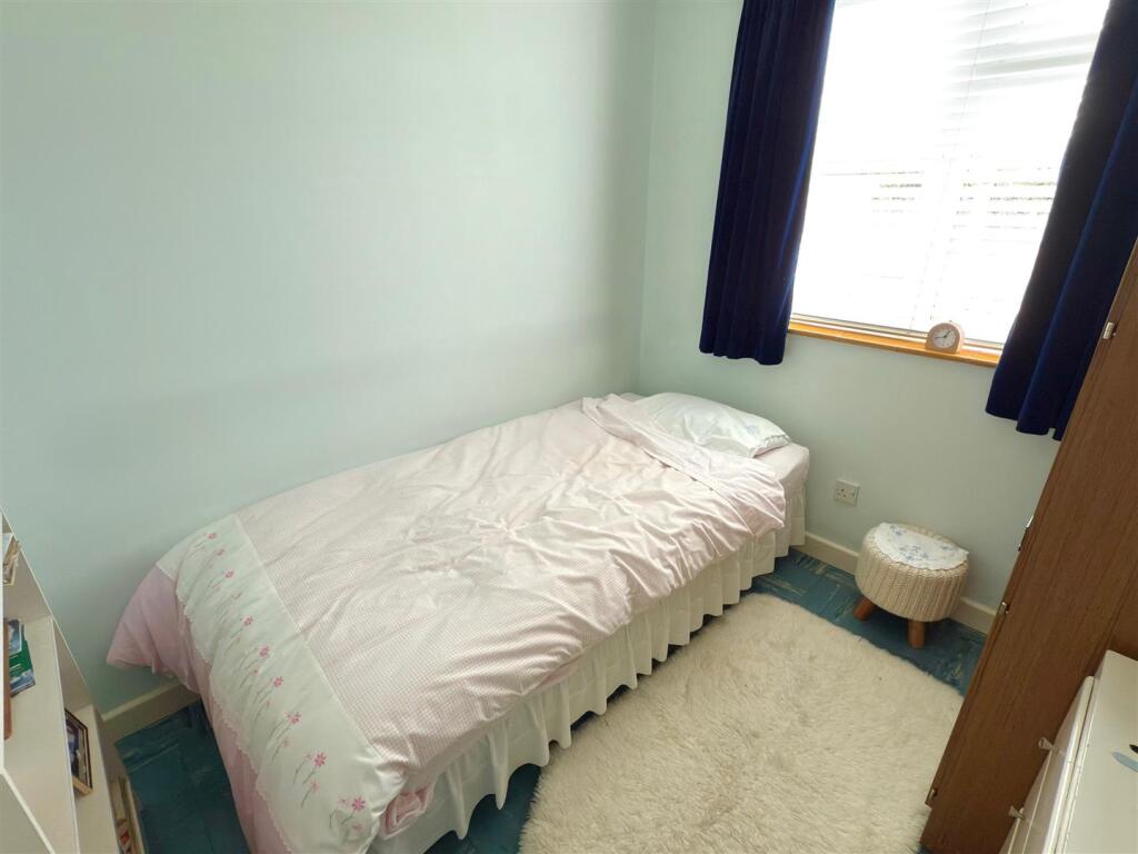 BED 3.jpg