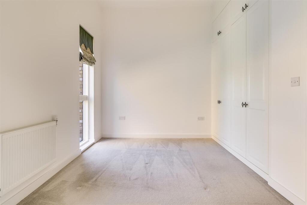 Bedroom 2 (2)