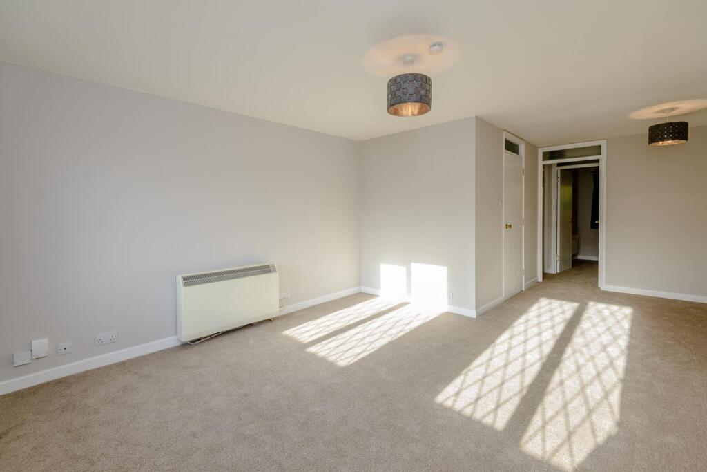 8367980-interior07-800.jpg