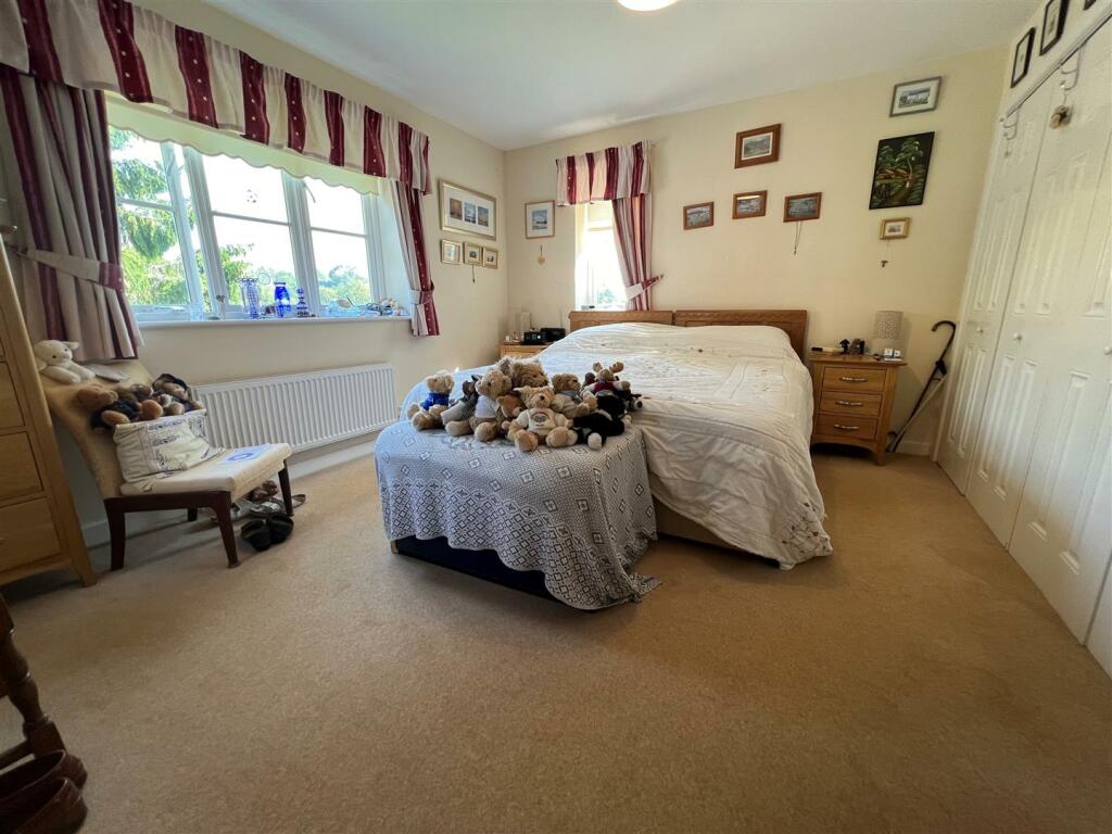 Bedroom 2.jpg