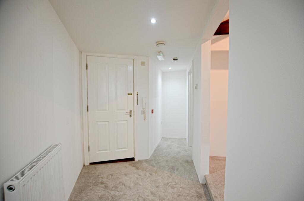 4 Agan Chy - 01208 872728-37