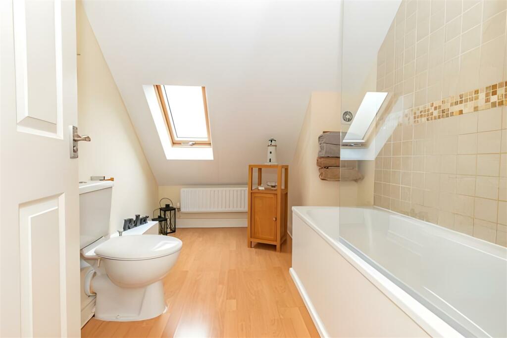 Bathroom.jpeg