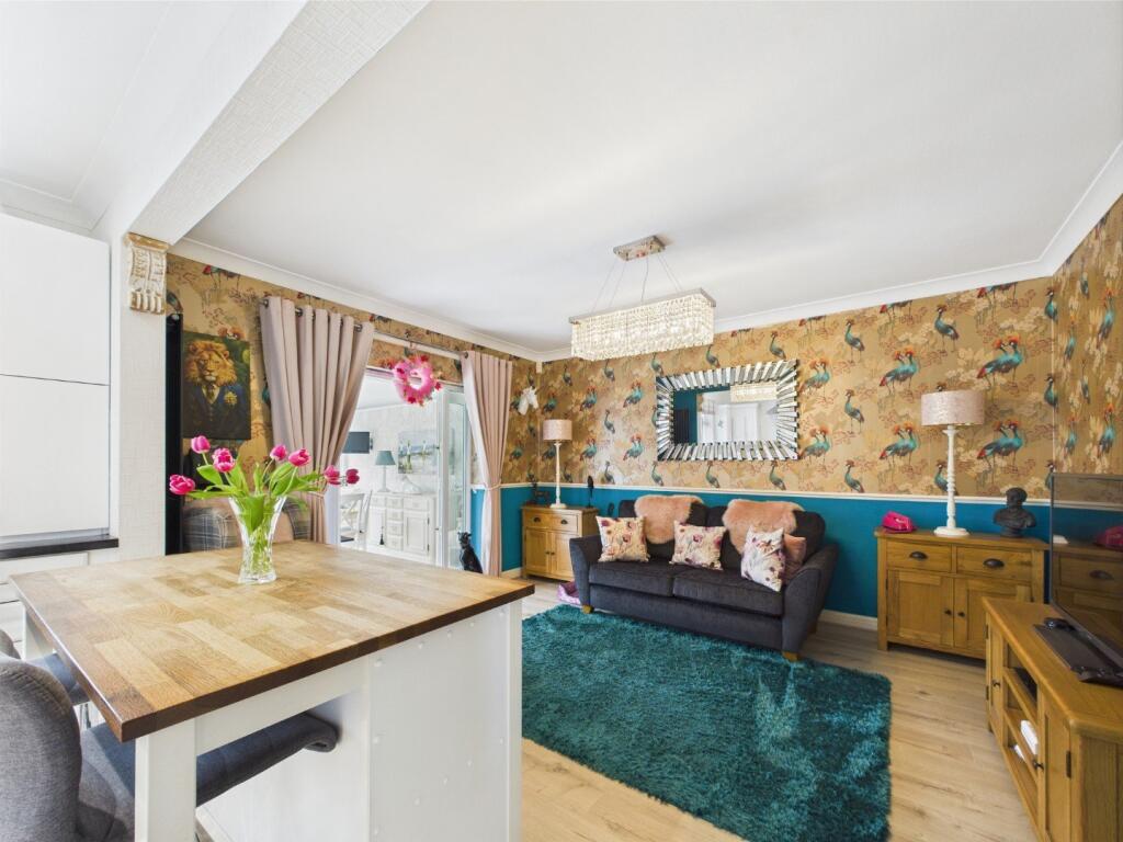 Kitchen/Dining/Lounge
