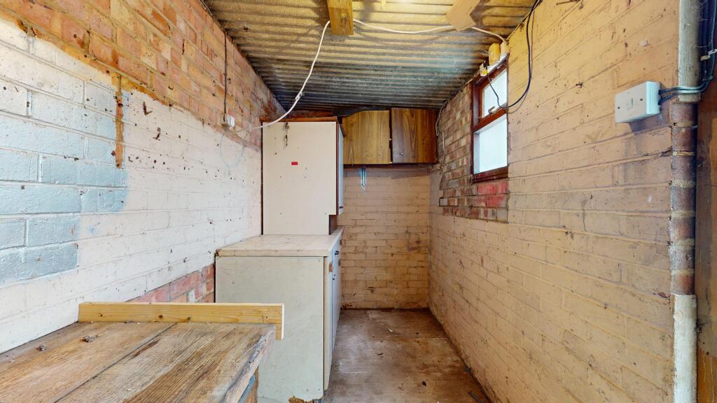 20 Avon Crescent, Brockworth, Gloucester, GL3 4LG